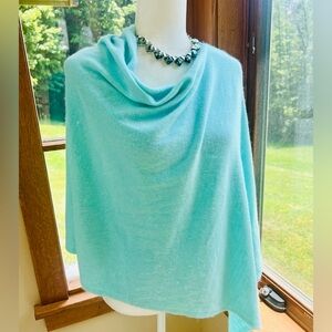 Gorgeous Lightweight Soft as Cashmere Sweater Poncho/Wrap One Size